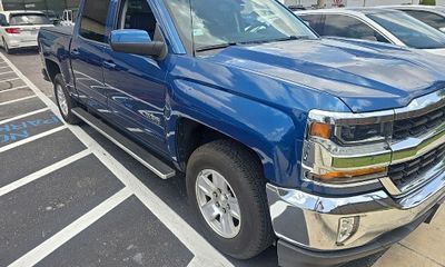 2018 Chevrolet Silverado LT