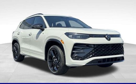 2026 Volkswagen Tiguan 4MOTION SE Black