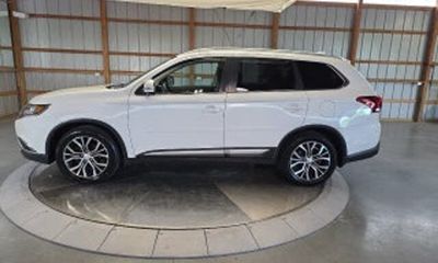 2019 Mitsubishi Outlander LE