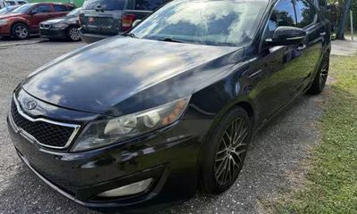 2011 Kia Optima SX