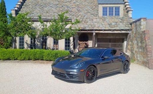 2018 Porsche Panamera