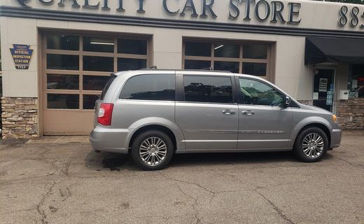 2014 Chrysler Town AND Country