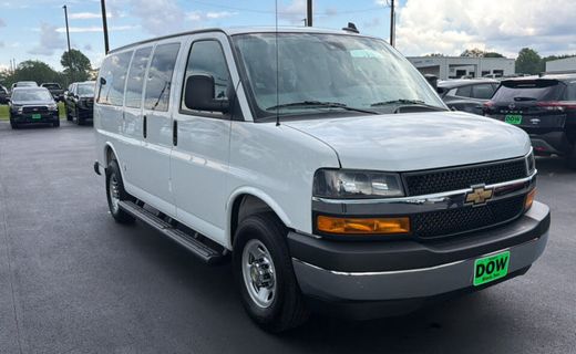 2025 Chevrolet Express LT