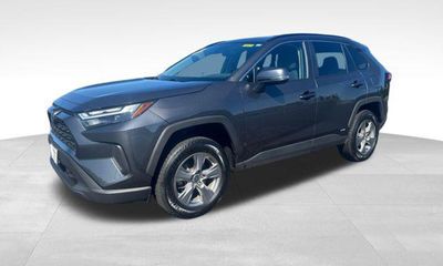 2024 Toyota RAV4 LE