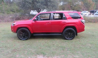 2022 Toyota 4RUNNER SR5