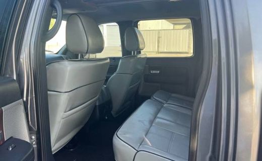 2006 Lincoln Mark LT Base