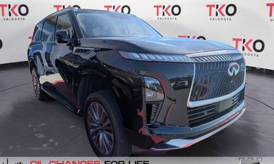 2025 Infiniti QX80 Luxe
