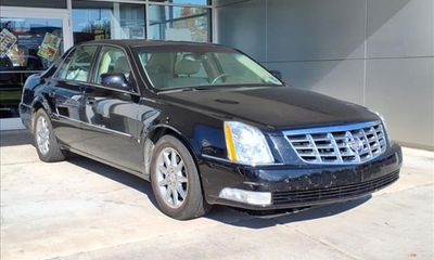 2010 Cadillac DTS Luxury