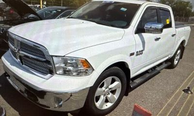 2018 Ram 1500 SLT