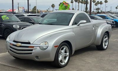 2005 Chevrolet SSR LS