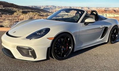 2022 Porsche 718 Spyder