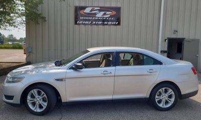 2018 Ford Taurus SE