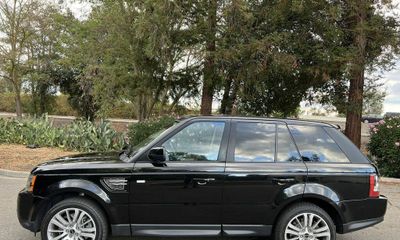 2013 Land Rover Range Sport HSE LUX