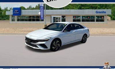 2025 Hyundai Elantra Blue SEL Sport