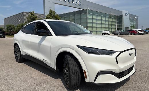 2025 Ford Mustang Mach-E Premium