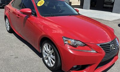 2016 Lexus IS 200T