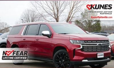 2024 Chevrolet Suburban RST