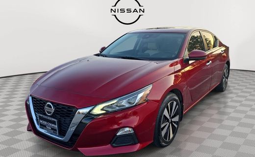 2022 Nissan Altima SV