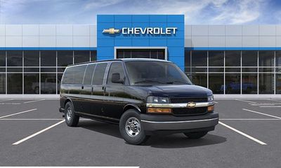 2026 Chevrolet Express LT EXT