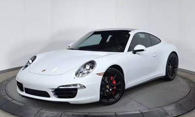 2015 Porsche 911