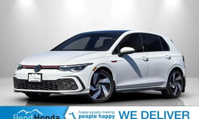 2023 Volkswagen Golf GTI SE