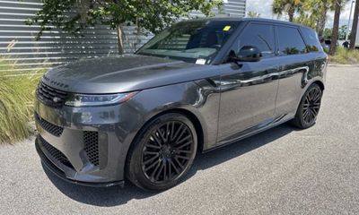2026 Land Rover Range Sport P635 SV