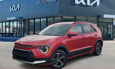 2025 Kia Niro LX