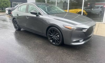 2025 Mazda MAZDA3 Premium Plus Package