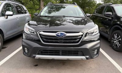 2020 Subaru Outback Limited M R