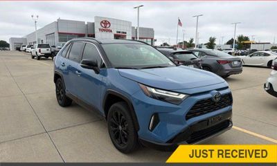 2025 Toyota RAV4 XSE