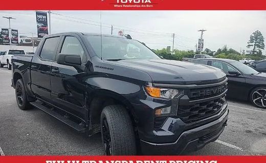 2023 Chevrolet Silverado Custom