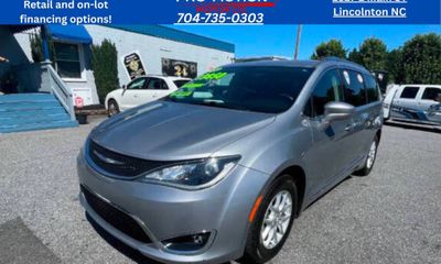 2020 Chrysler Pacifica Touring L