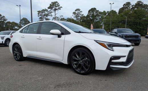 2025 Toyota Corolla SE