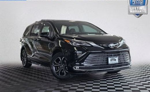 2024 Toyota Sienna XLE