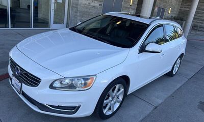 2016 Volvo V60 SV33 Premier