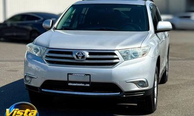2011 Toyota Highlander Base Hybrid SE