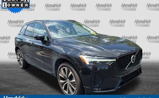 2025 Volvo XC60 Plus Dark