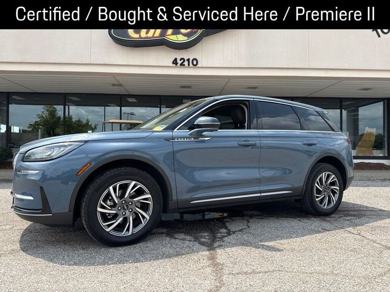 2024 Lincoln Corsair — a typically priced live listing