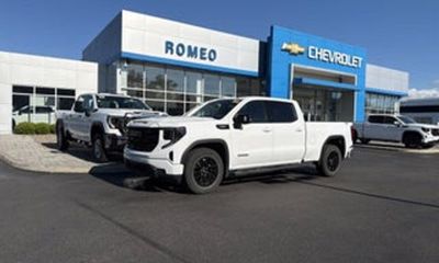 2024 GMC Sierra Elevation