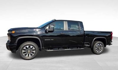 2025 Chevrolet Silverado HD Custom