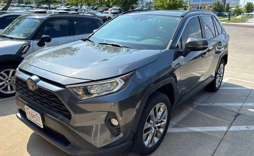 2019 Toyota RAV4 XLE Premium