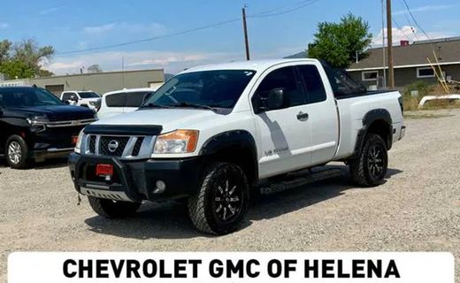 2014 Nissan Titan SV