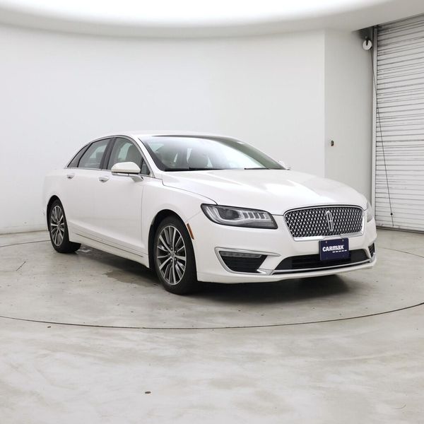 2019 Lincoln MKZ — a typically priced live listing