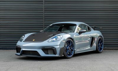 2023 Porsche 718 Cayman GT4 RS