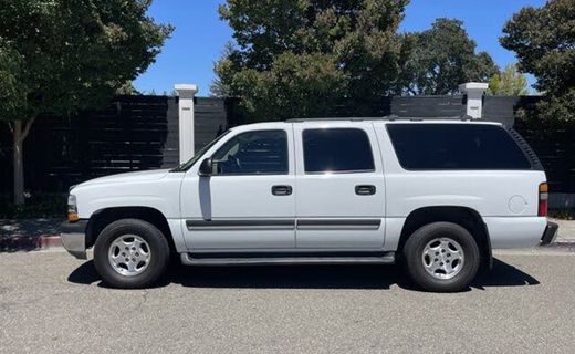 2004 Chevrolet Suburban LS