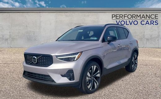 2026 Volvo XC40 Ultra Dark