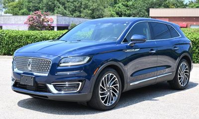 2019 Lincoln Nautilus Reserve