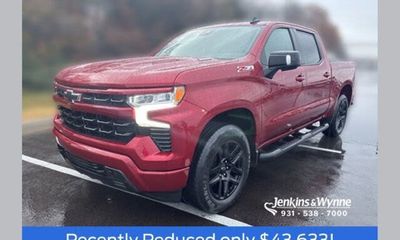 2022 Chevrolet Silverado RST