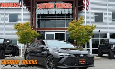 2019 Toyota Avalon Hybrid XLE XSE