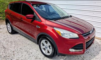 2016 Ford Escape SE